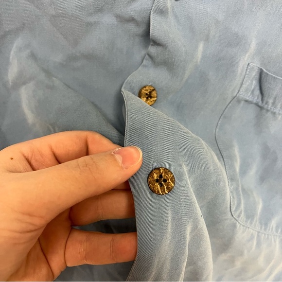 Tommy Bahama 100% Silk Mens Light Blue Button Down Short Sleeve Shirt size XL - Picture 4 of 5